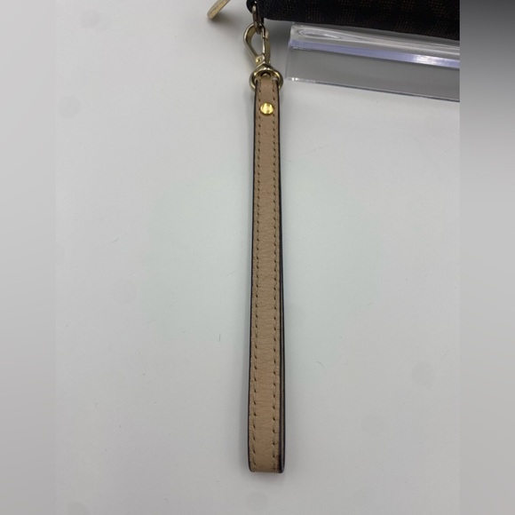 Michael Kors Zip Wallet in MK PrInt and wristlet. GUC - Picture 8 of 12